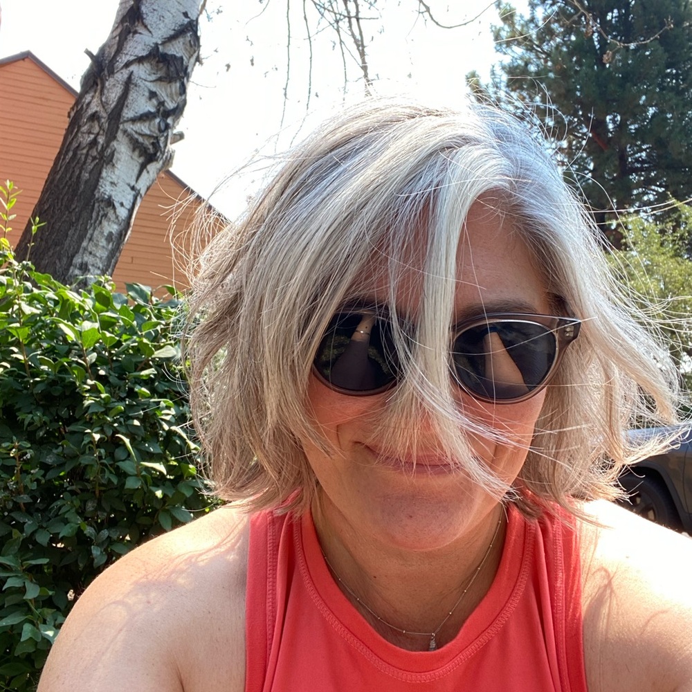 Meet your Posher, Julie